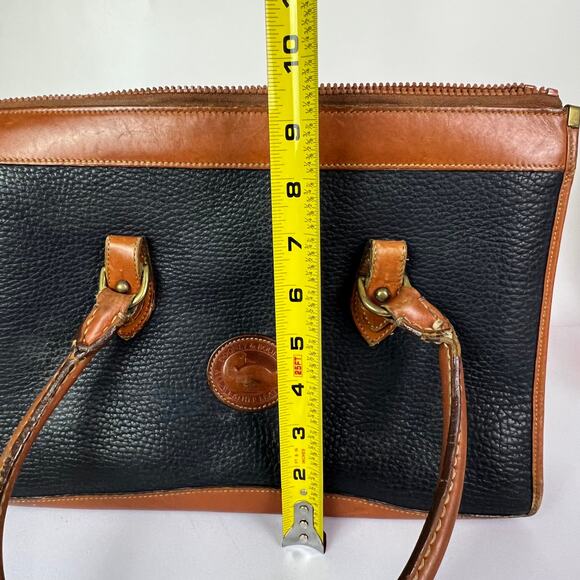 Vintage Dooney & Bourke Purse Pebbled Leather Tote Navy Tan Brown Rectangle - Picture 7 of 16